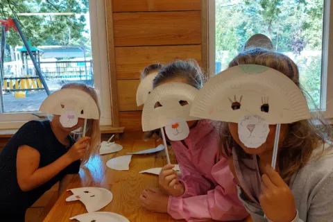 Masker knutsel