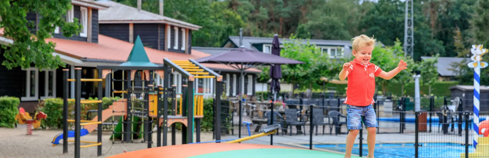 ZH faciliteit speeltuin airtrampoline