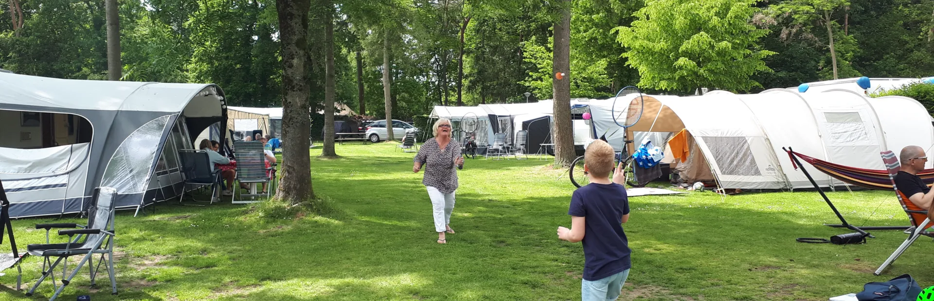 Badminton Douglaslaan Camping de Zandhegge 1