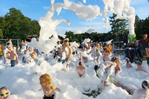 2024 schuimparty 3